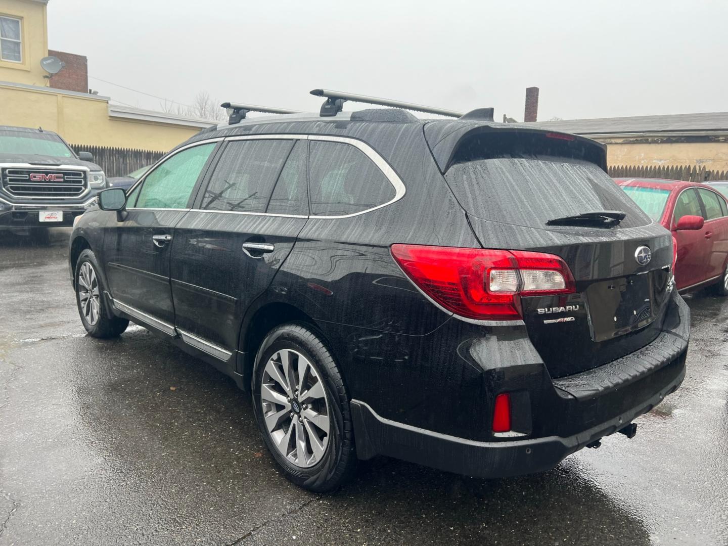 2017 BLACK /Brown Leather Subaru Outback 2.5i Touring (4S4BSETCXH3) with an 2.5L H4 DOHC 16V engine, 6A transmission, located at 1018 Brunswick Ave, Trenton, NJ, 08638, (609) 989-0900, 40.240086, -74.748085 - Photo#7